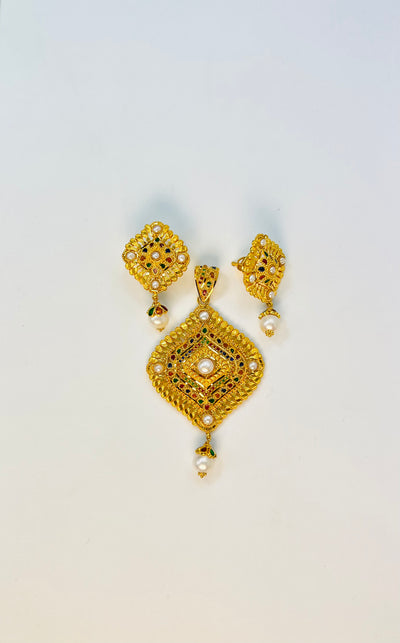 Gold Pendant Set – Fox Jewelers